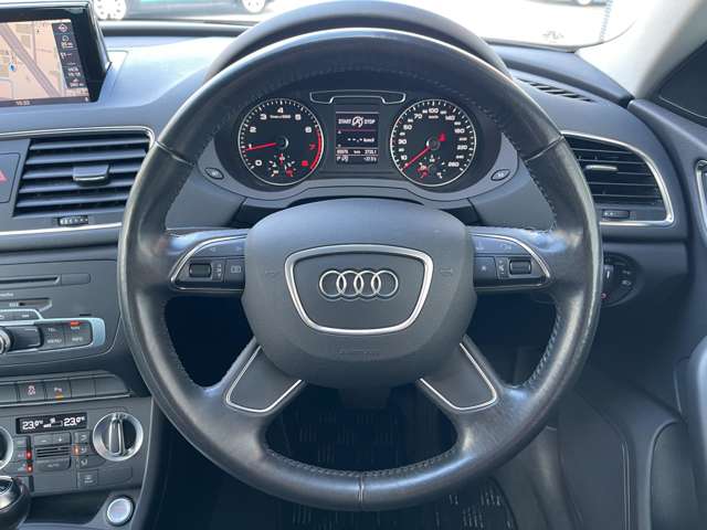Audi Q3 6