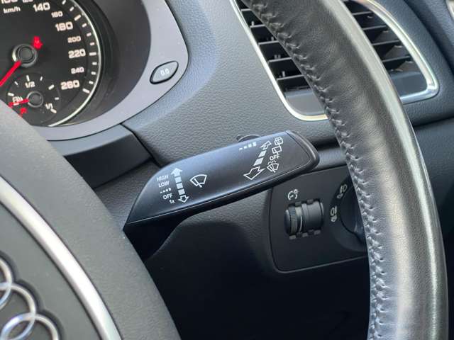 Audi Q3 10