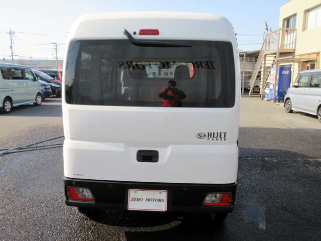 Daihatsu Hijet Cargo 5