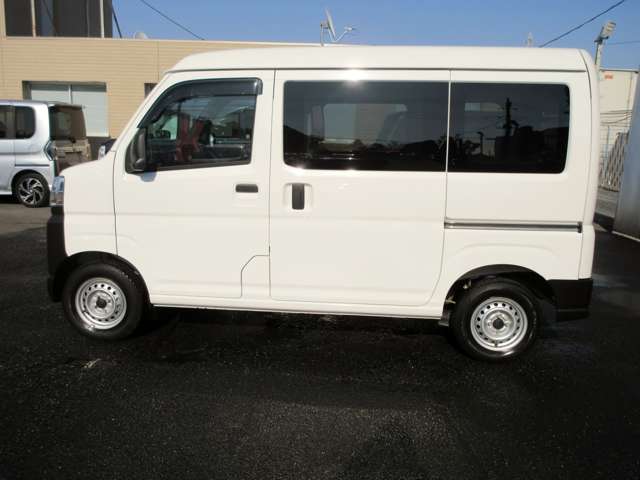 Daihatsu Hijet Cargo 9