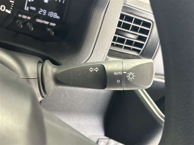 Toyota Pixis Van 8