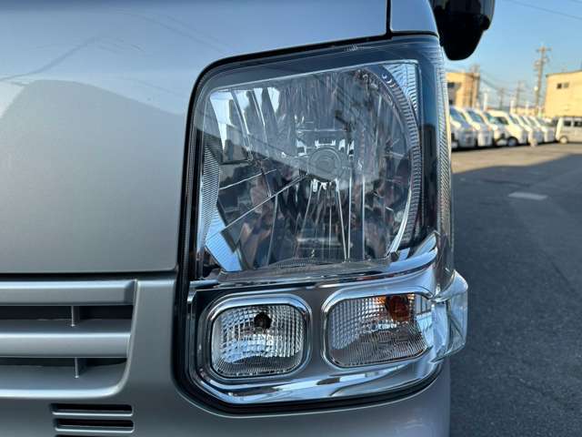 Nissan NV100 Clipper 13