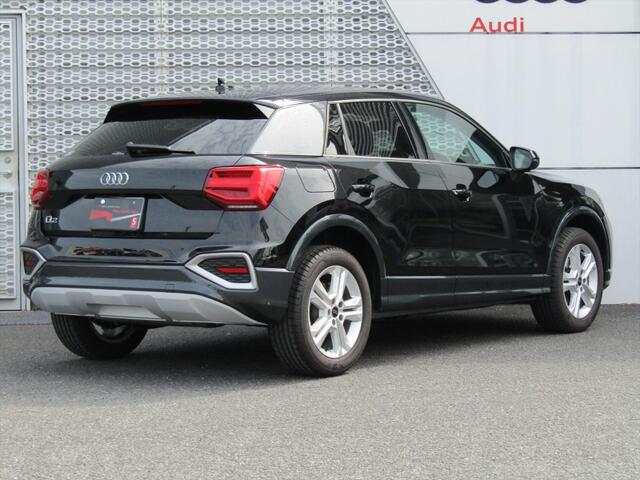 Audi Q2 4