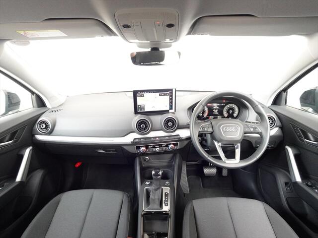 Audi Q2 6