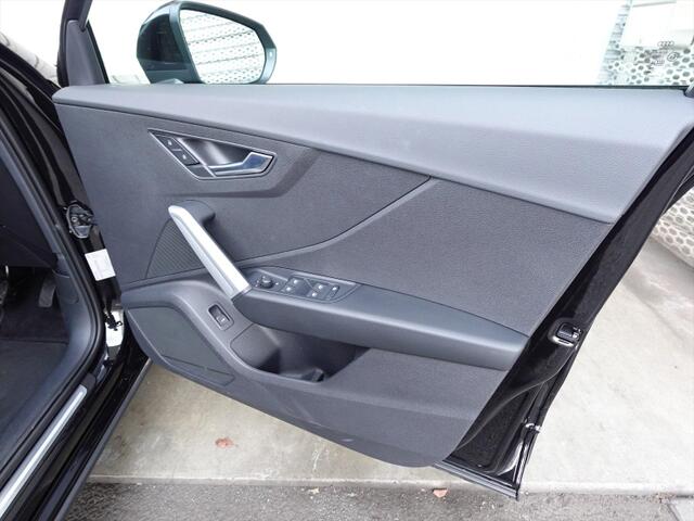 Audi Q2 9