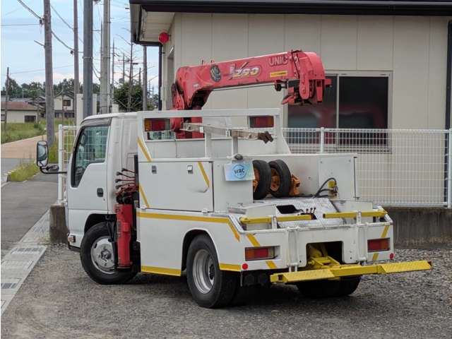 Isuzu Elf 6