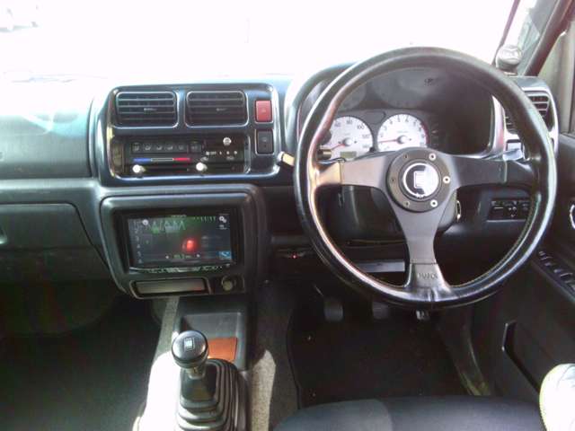 Suzuki Jimny 11