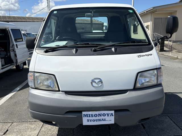 Mazda Bongo Truck 2