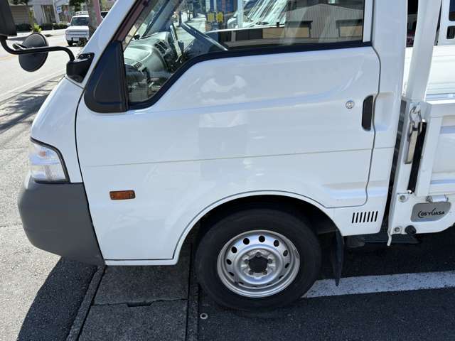 Mazda Bongo Truck 4