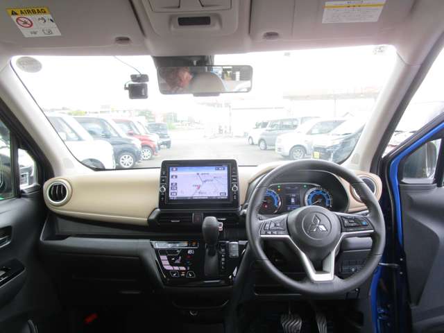Mitsubishi eK X 12