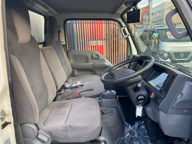 Isuzu Elf 10