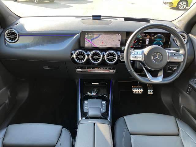 Mercedes-Benz GLA-Class 6