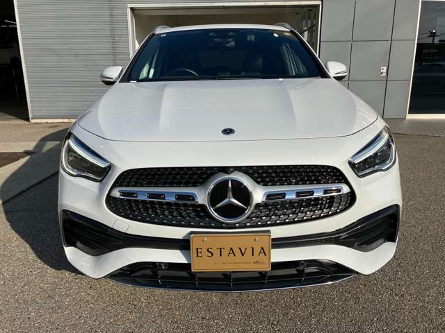Mercedes-Benz GLA-Class 8