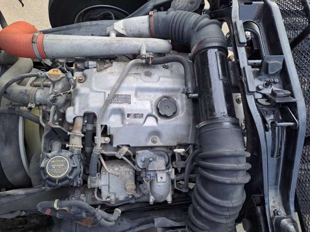 Mitsubishi Fuso Fighter 12