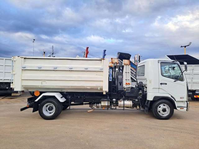 Mitsubishi Fuso Fighter 4