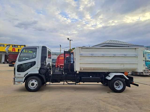 Mitsubishi Fuso Fighter 5