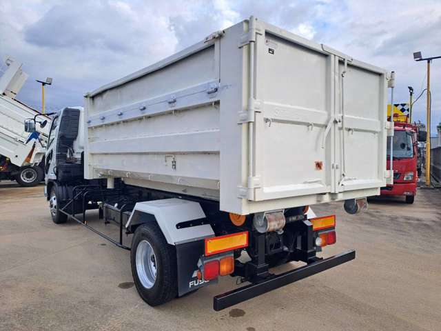 Mitsubishi Fuso Fighter 6