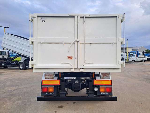 Mitsubishi Fuso Fighter 7