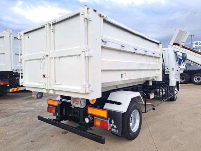 Mitsubishi Fuso Fighter 8