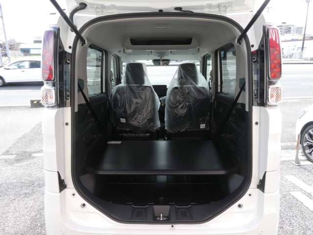 Suzuki Spacia Base 8