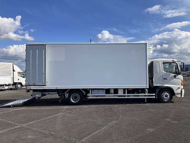 Hino Ranger 12