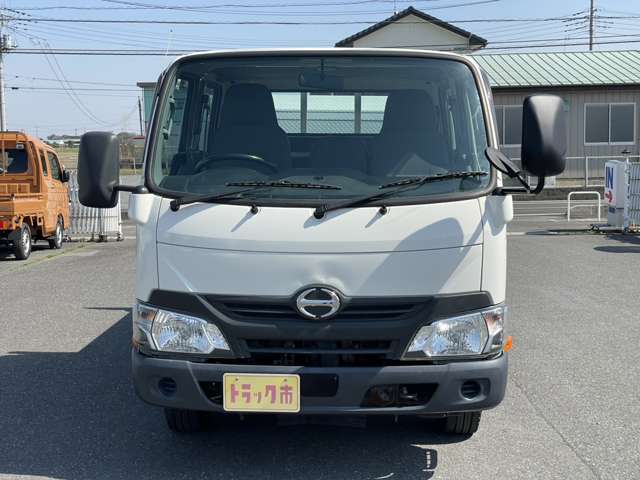 Hino Dutro 2