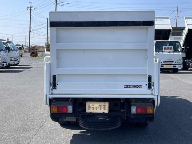 Hino Dutro 6