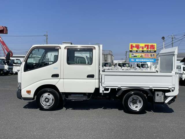 Hino Dutro 8