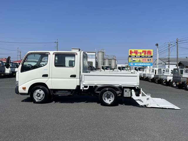 Hino Dutro 10