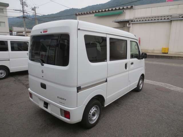 Suzuki Every 12