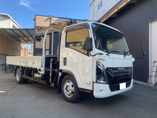 Isuzu Elf 2