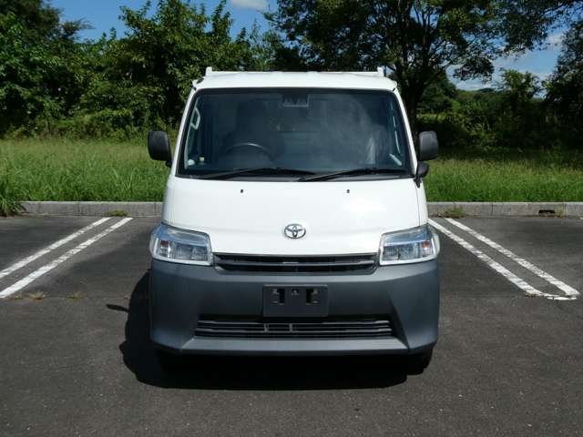 Toyota Town Ace Truck 10