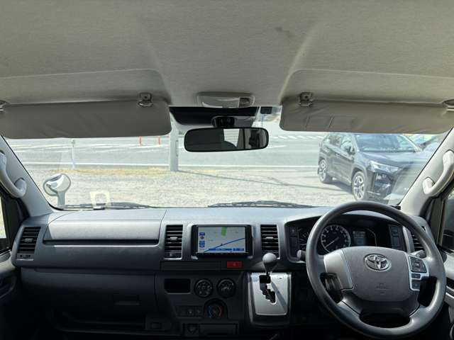Toyota Hiace Van 2