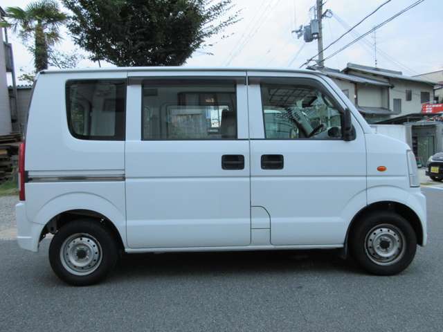 Nissan NV100 Clipper 3