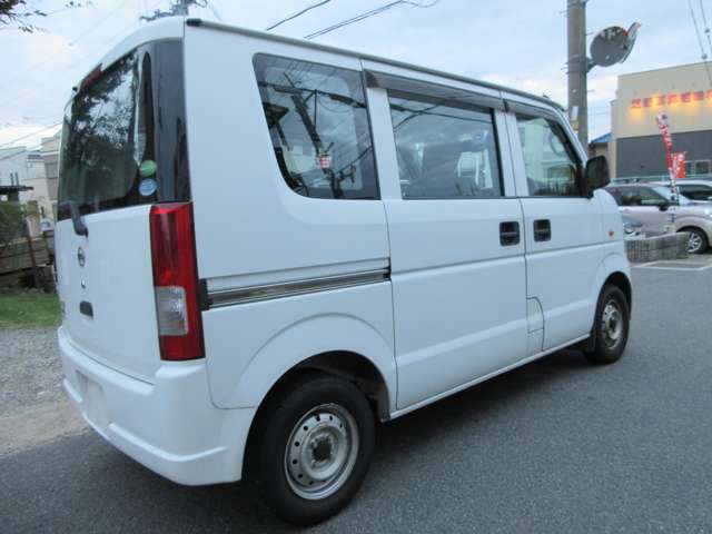 Nissan NV100 Clipper 4