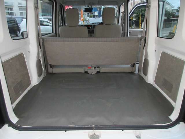 Nissan NV100 Clipper 8
