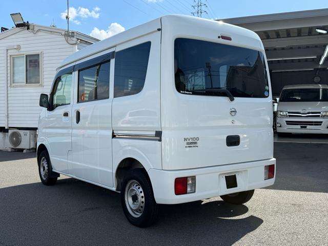 Nissan NV100 Clipper 11