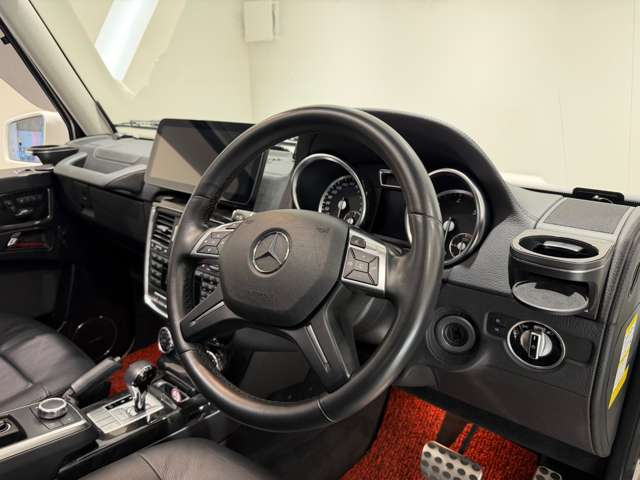 Mercedes-Benz G-Class 9