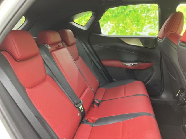 Lexus NX 8