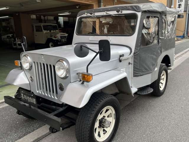 Mitsubishi Jeep 2