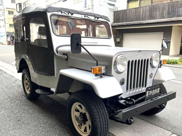 Mitsubishi Jeep 4