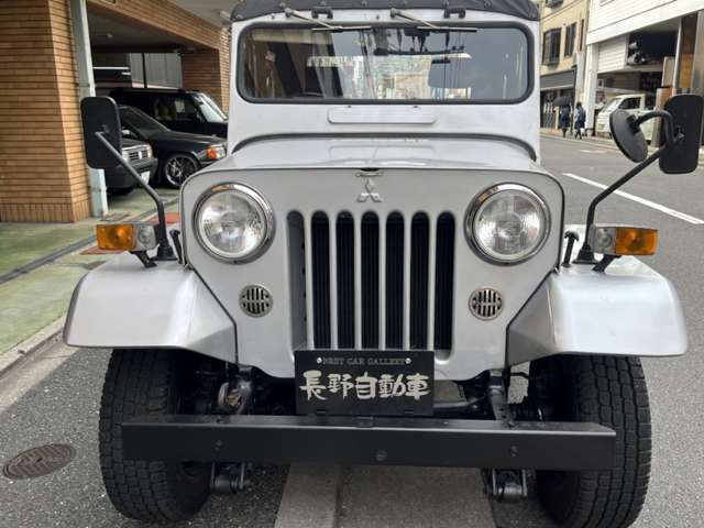 Mitsubishi Jeep 6