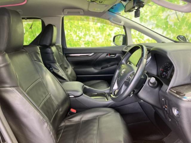 Toyota Vellfire 2