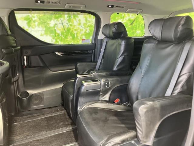 Toyota Vellfire 10