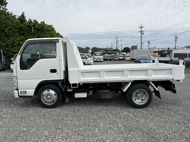 Isuzu Elf 6