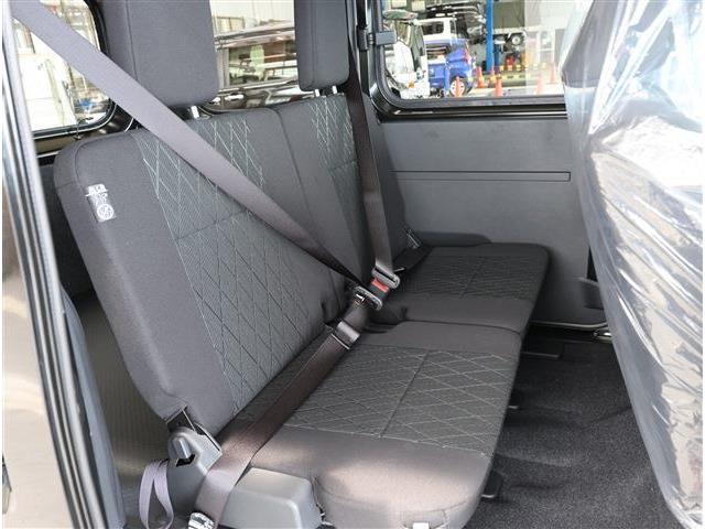 Daihatsu Atrai 11