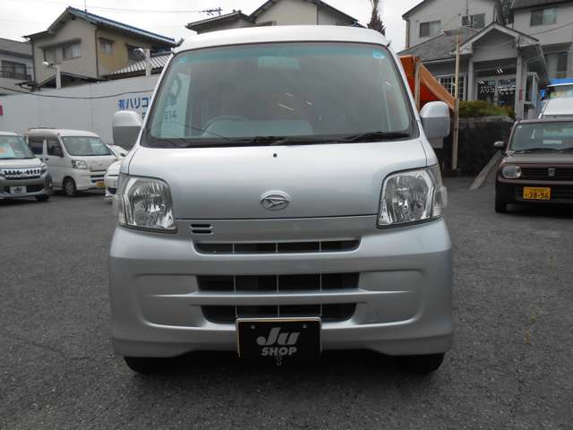 Daihatsu Hijet Cargo 2