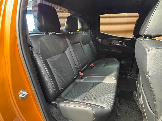 Mitsubishi Triton 12