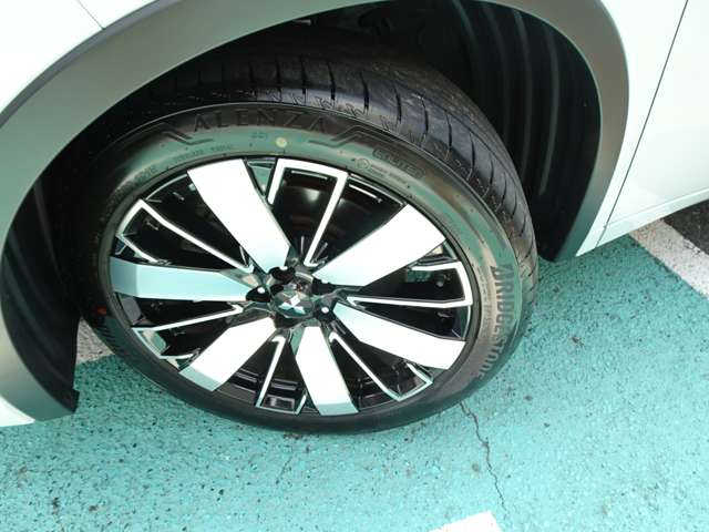 Mitsubishi Outlander 6