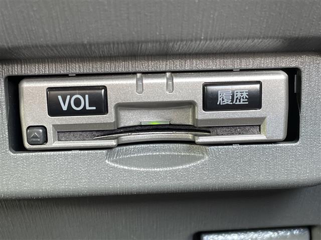Toyota Prius α 9